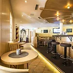Hotel Alpenaussicht 4*