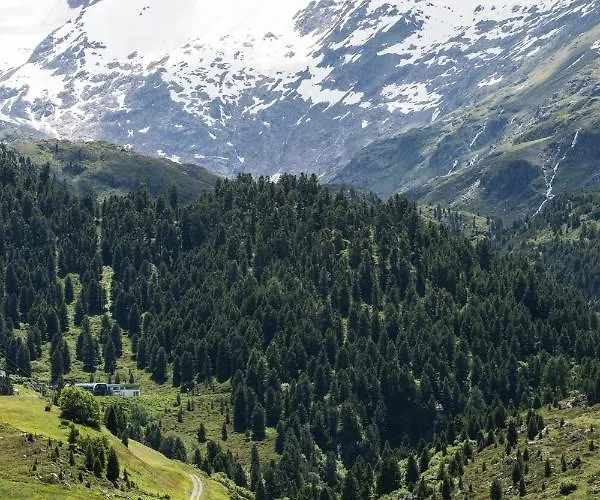 Alpenaussicht Hotel 4*