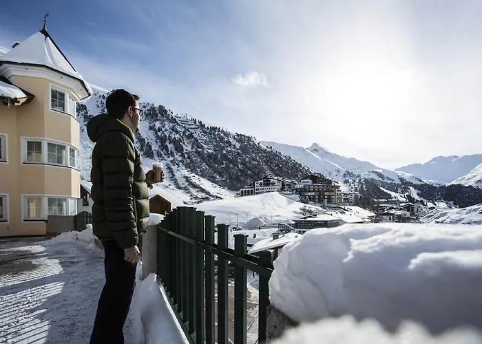 Alpenaussicht 4* 오베르구르글