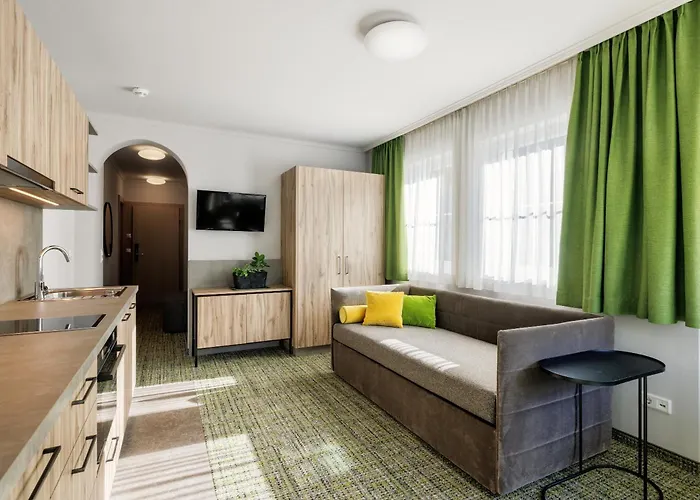 Alpenaussicht Hotel 4*