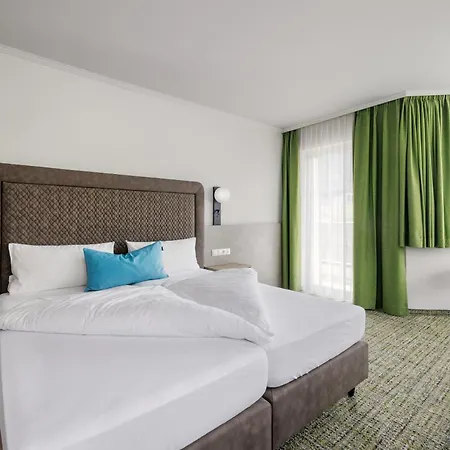 Hotel Alpenaussicht 4*