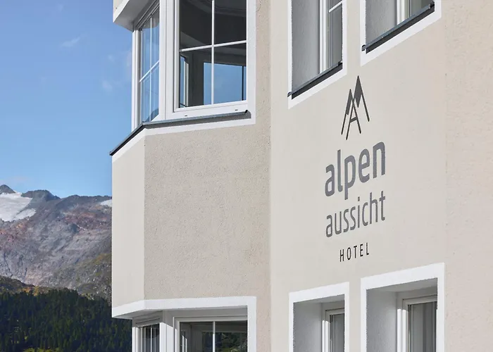 Hotel Alpenaussicht 4*
