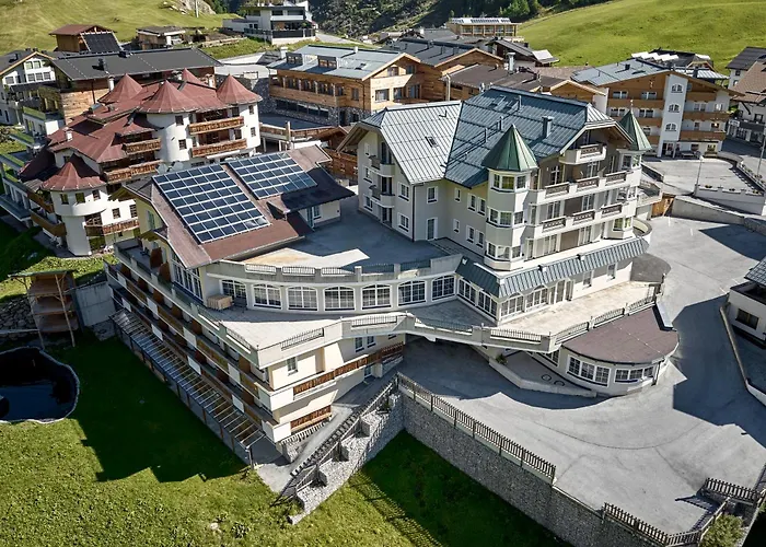 Alpenaussicht Hotel 4*
