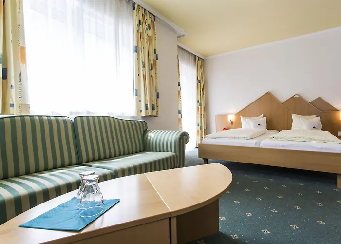 Hotel Alpenaussicht 4*